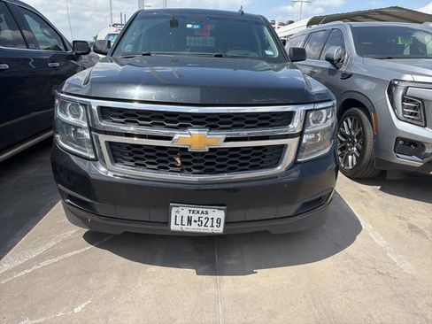 Used 2017 Chevrolet Suburban LT AWD/4WD image 3