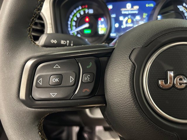 Used 2024 Jeep Wrangler Unlimited AWD/4WD image 25