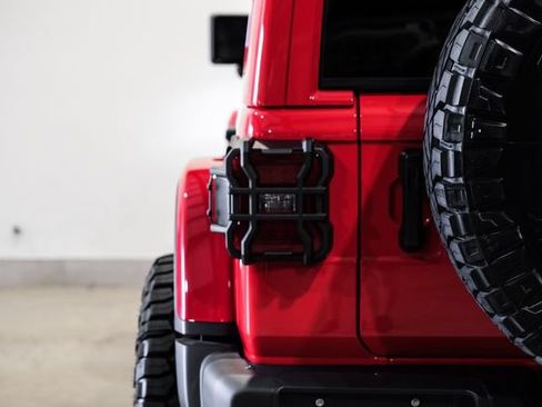 Used 2023 Jeep Wrangler Unlimited Rubicon 392 w/ Trailer Tow Package AWD/4WD image 41