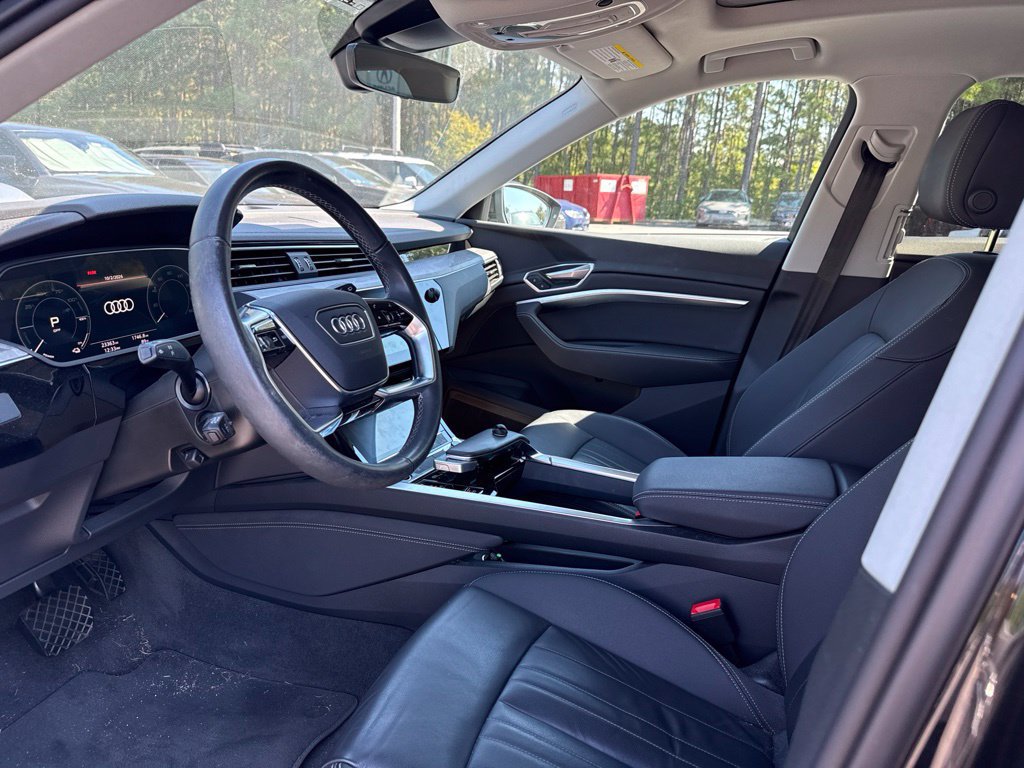 Used 2024 Audi Q8 e-tron Premium AWD/4WD image 10