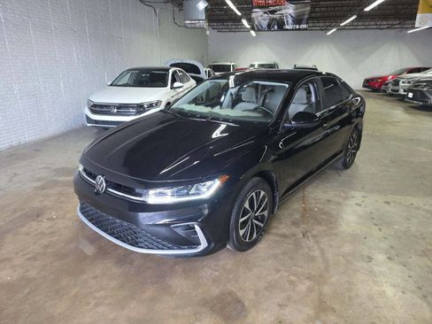 Used 2025 Volkswagen Jetta S FWD image 1