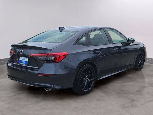 Used 2024 Honda Civic Sport image 4