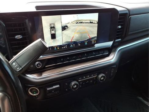Used 2024 Chevrolet Silverado 3500 LT w/ Safety Package AWD/4WD image 26