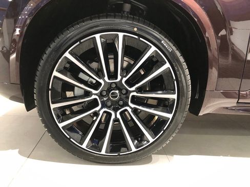 New 2026 Volvo XC90 B6 Plus w/ Protection Package Premier image 7