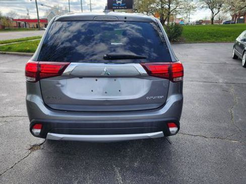 Used 2018 Mitsubishi Outlander ES FWD image 10