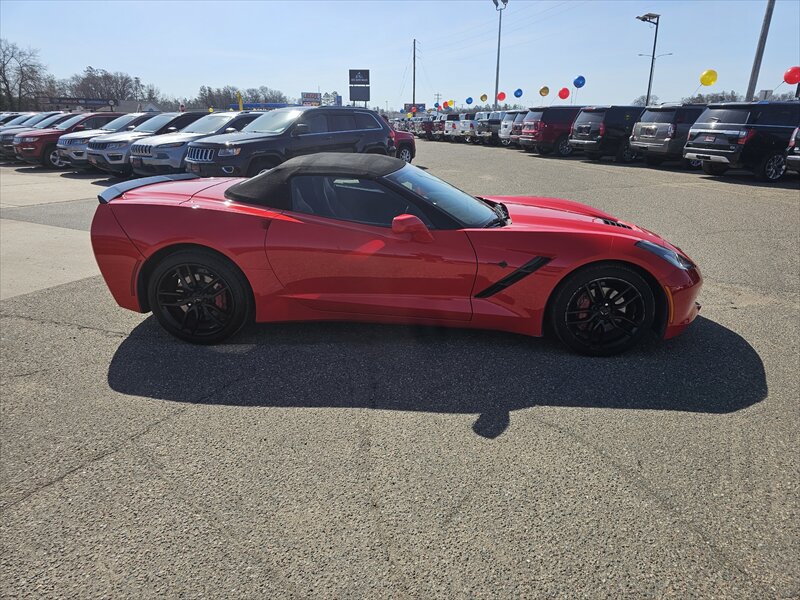 Used 2015 Chevrolet Corvette Stingray Convertible w/ 3LT Preferred Equipment Group RWD image 6