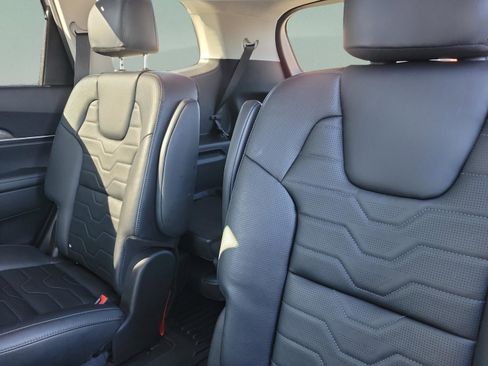 Used 2020 Kia Telluride SX w/ SX Prestige Package image 21