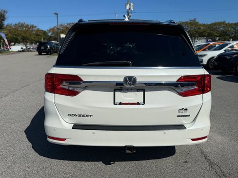Used 2018 Honda Odyssey Touring image 8