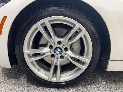 Used 2019 BMW 430i Coupe w/ M Sport Package image 11