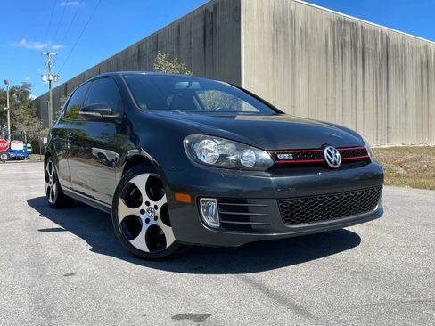 Used 2010 Volkswagen GTI 2.0T 2-Door image 2