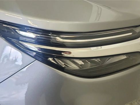 Used 2023 Chevrolet Equinox LT FWD image 14