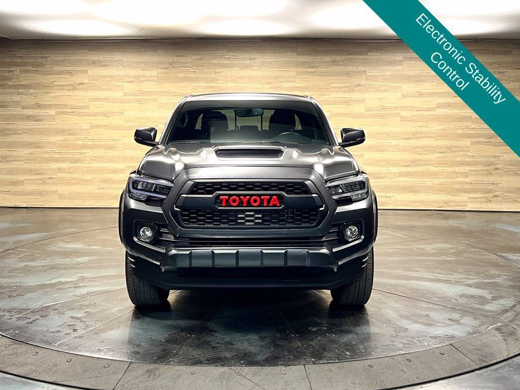 Used 2023 Toyota Tacoma TRD Sport AWD/4WD image 9