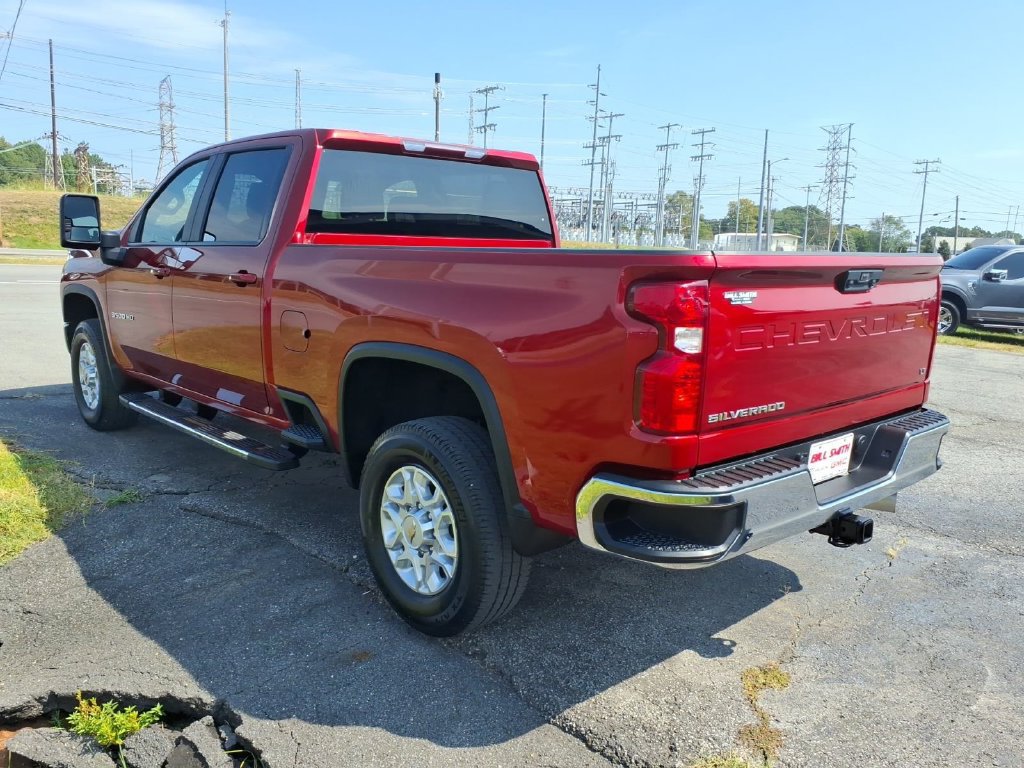 Used 2021 Chevrolet Silverado 3500 LT w/ Convenience Package AWD/4WD image 5