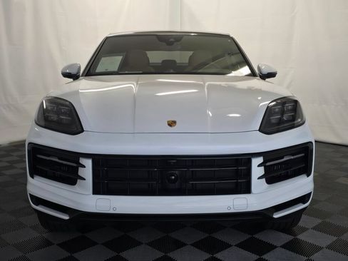 Certified 2025 Porsche Cayenne E-Hybrid Coupe AWD/4WD image 10