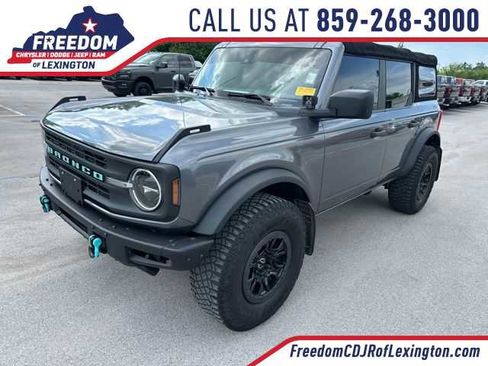 Used 2022 Ford Bronco 4-Door AWD/4WD image 1