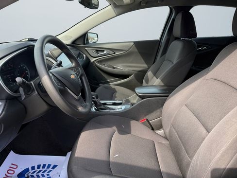 Used 2022 Chevrolet Malibu LT image 9