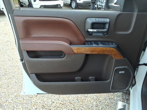 Used 2015 Chevrolet Silverado 3500 High Country w/ Duramax Plus Package image 14