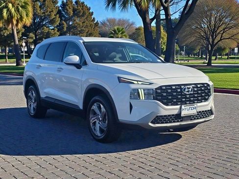 Used 2023 Hyundai Santa Fe SEL image 4