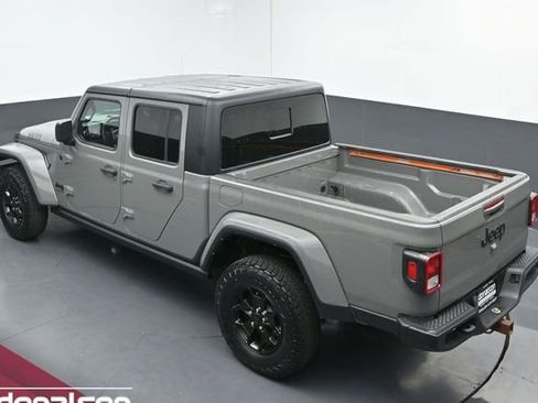 Used 2022 Jeep Gladiator Sport AWD/4WD image 19
