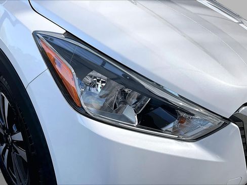 Certified 2020 Nissan Kicks SV FWD image 27