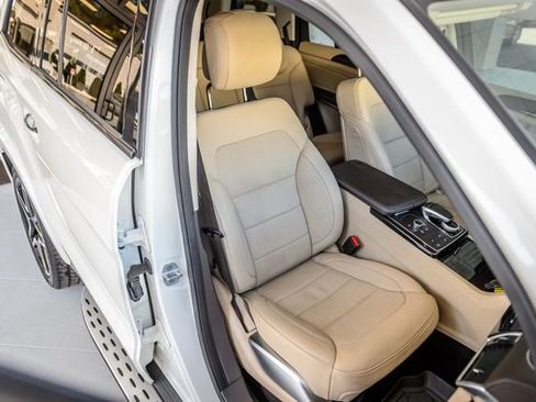 Used 2018 Mercedes-Benz GLS 550 4MATIC image 51