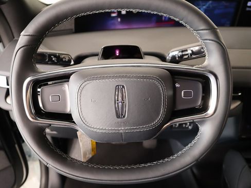 New 2025 Lincoln Navigator L Reserve w/ Jet Appearance Package image 3