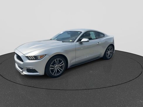 Used 2017 Ford Mustang Premium RWD image 4
