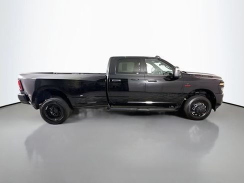 Used 2025 RAM 3500 Big Horn AWD/4WD image 8