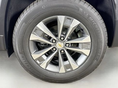 New 2026 Chevrolet Equinox LT w/ Convenience Package II AWD/4WD image 31