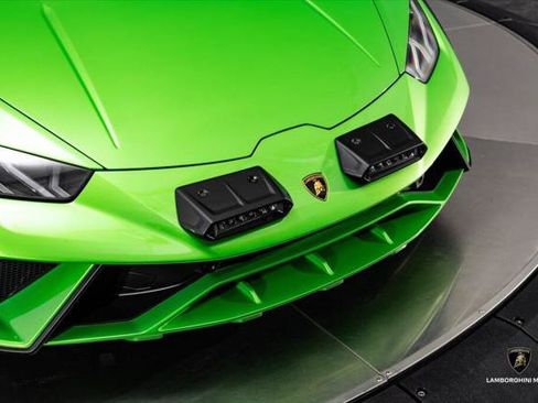 Used 2024 Lamborghini Huracan Sterrato AWD/4WD image 5