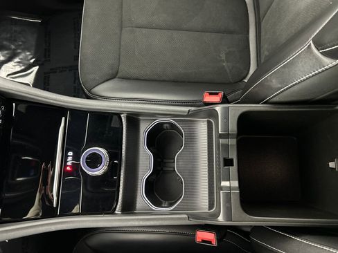 Used 2024 Jeep Grand Cherokee L Laredo image 15