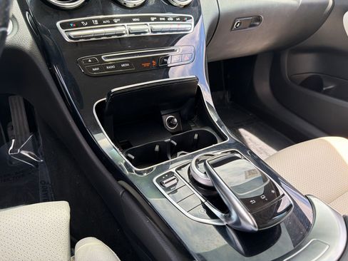 Used 2015 Mercedes-Benz C 300 4MATIC Sedan image 25