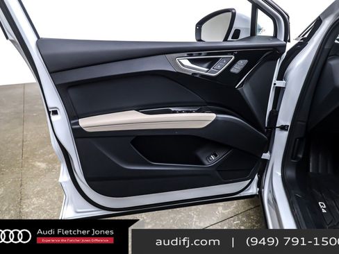 Used 2024 Audi Q4 e-tron Premium w/ Convenience Package image 22