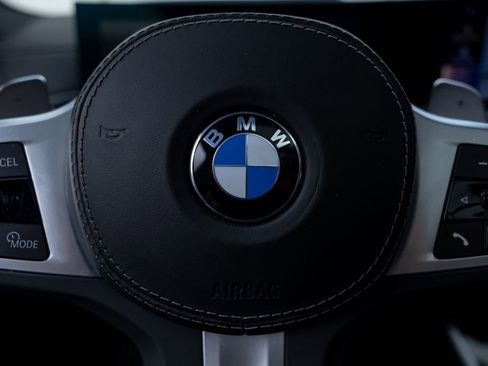 Used 2025 BMW X5 xDrive40i w/ M Sport Package AWD/4WD image 25
