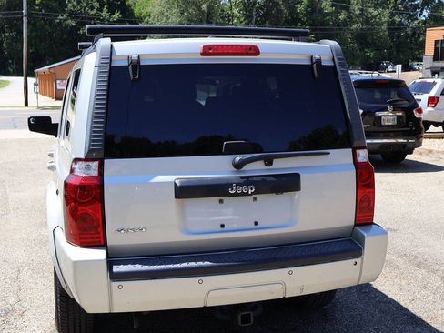 Used 2007 Jeep Commander Sport AWD/4WD image 6