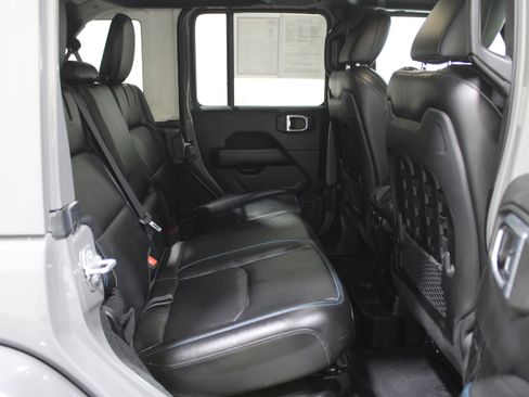 Used 2021 Jeep Wrangler Unlimited Rubicon image 27