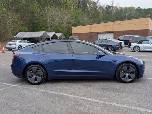 Used 2023 Tesla Model 3 Standard Range image 10
