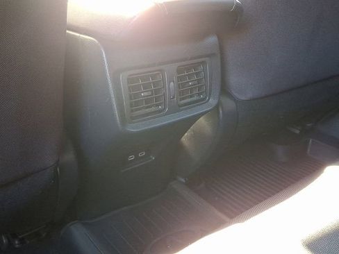 Certified 2024 Toyota Venza LE image 12