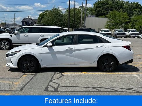 Certified 2023 Hyundai Elantra SEL FWD image 2