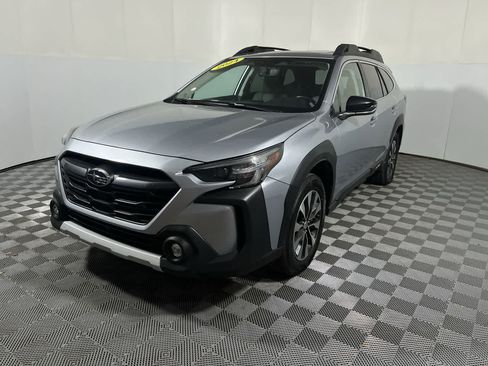 Used 2024 Subaru Outback Limited AWD/4WD image 4