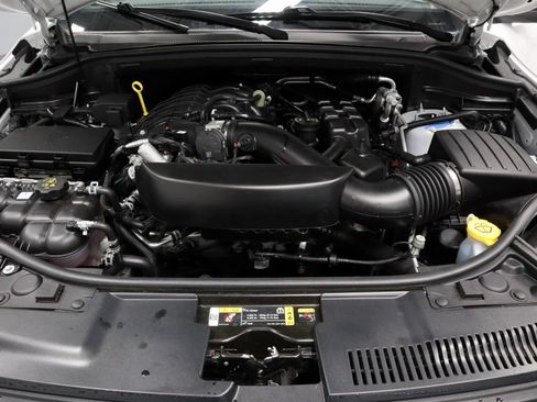 Used 2025 Dodge Durango GT AWD/4WD image 18