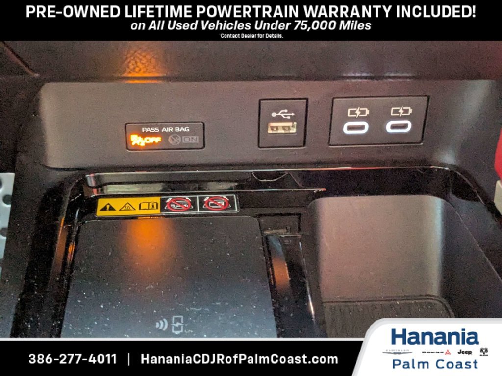 Used 2025 Toyota Camry XSE FWD image 22