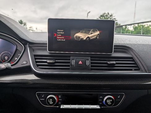 Used 2018 Audi SQ5 Premium Plus AWD/4WD image 29