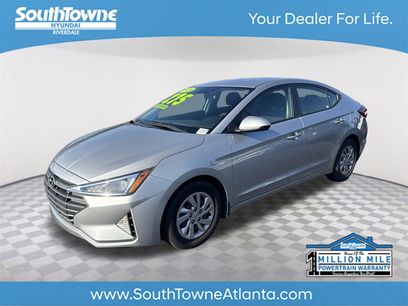 Used 2020 Hyundai Elantra SE w/ Cargo Package (C1)