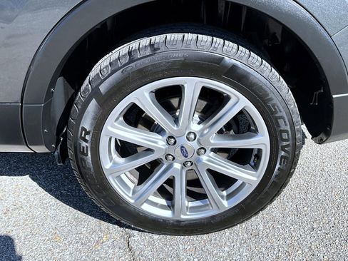 Used 2017 Ford Explorer Limited w/ Equipment Group 303A AWD/4WD image 25