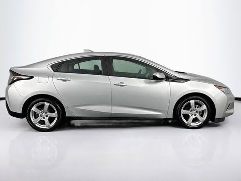 Used 2018 Chevrolet Volt LT image 12