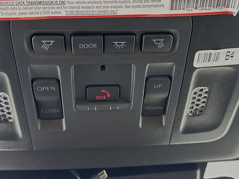 Used 2025 Toyota Camry SE w/ Convenience Package AWD/4WD image 17