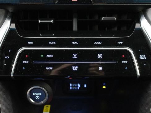 Used 2021 Toyota Venza Limited AWD/4WD image 36