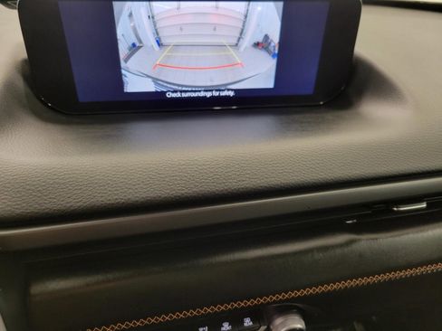 Used 2025 MAZDA CX-50 AWD 2.5 Hybrid w/ Premium Pkg image 15