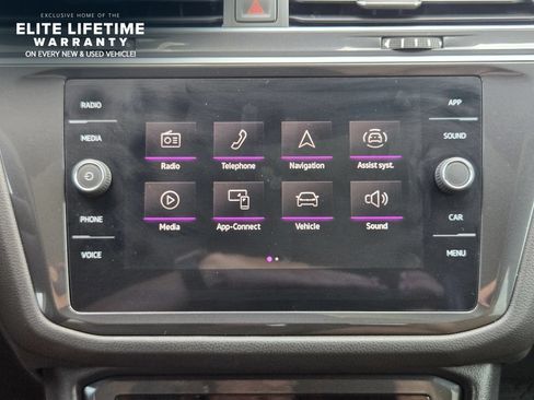Used 2024 Volkswagen Tiguan SE R-Line FWD image 16